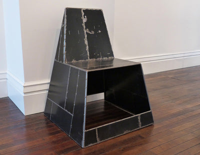 Shoebox Chair, black, in gallery